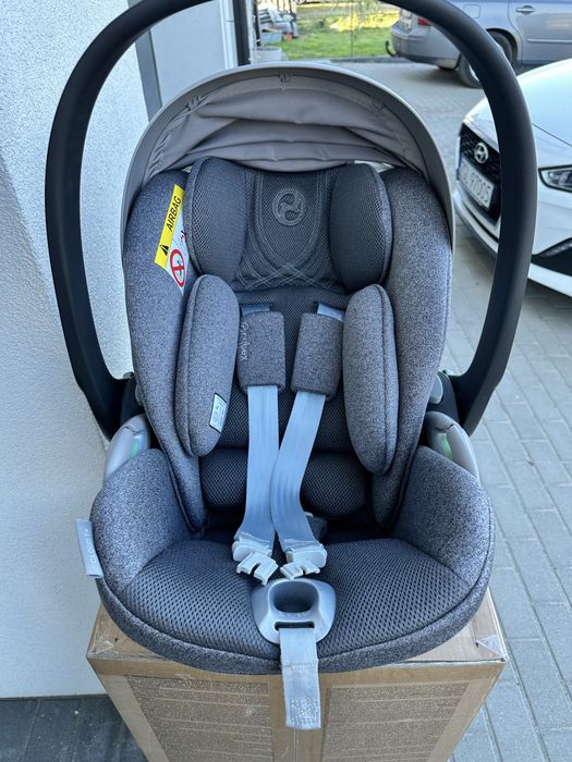 Fotelik nosidełko cybex cloud plus baza T