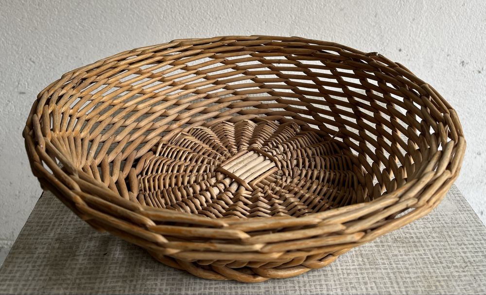 Dwa koszyki wiklinowe