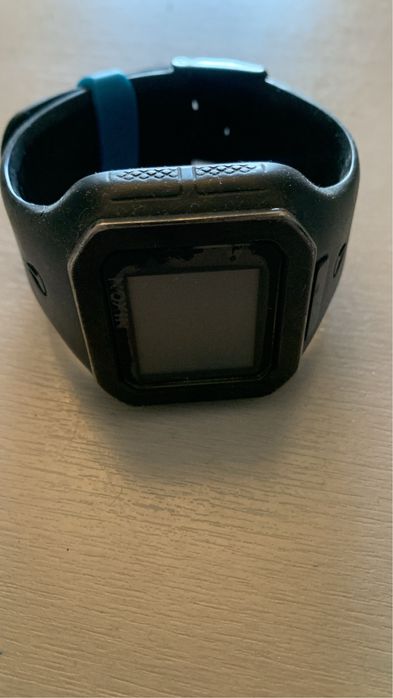 3 relogios NIXON