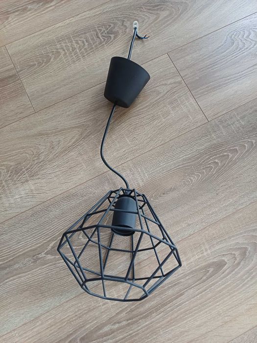Lampa wisząca czarna industrialna loft