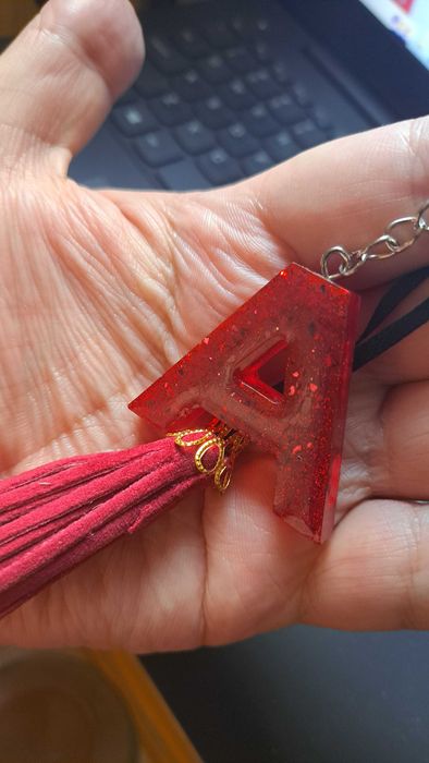 Handmade Breloczek literka ,,A,,
Żywica epoksydowa.