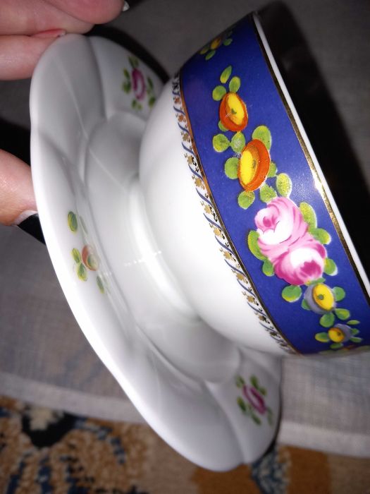 Chavena c/pires pintada à mao