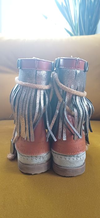 Botki buty damskie indiańskie boho z frędzlami