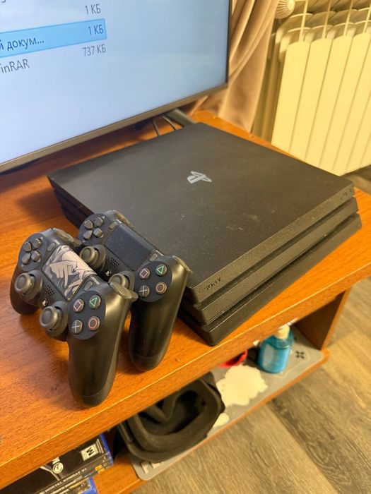 Продам плейстейшен 4 про 1тб