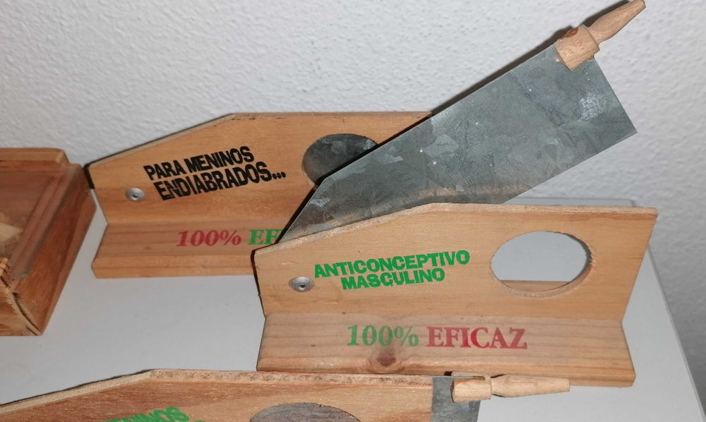 Peças madeira ofertas, todas diferentes,  (11 peças por 5€),lote 1