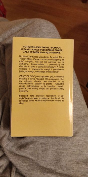 "Pajęcza sieć" interaktywna książka, w której czytelnik decyduje