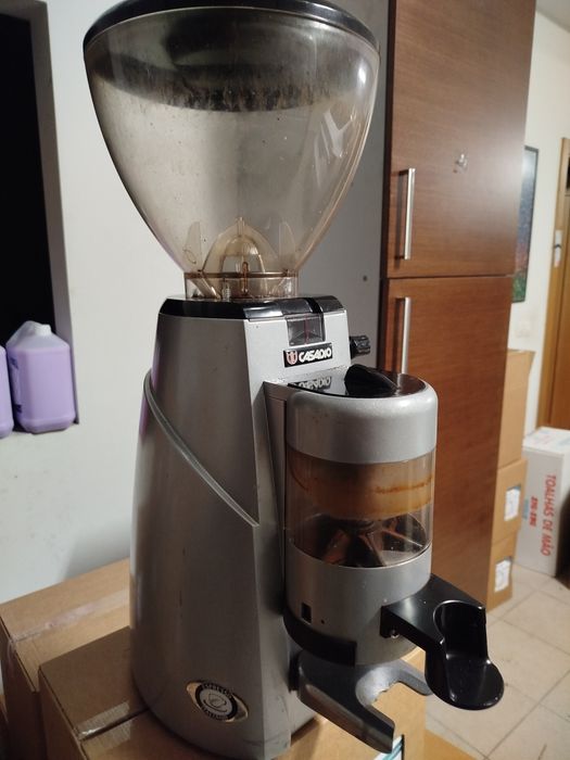Moinho Café Casadio + Panela Elétrica