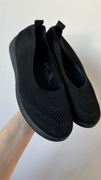 Czarne trampki damskie ażurowe