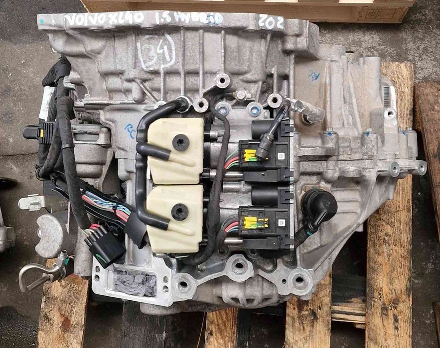 Caixa Velocidades Automática VOLVO XC40 (536) ano 2023