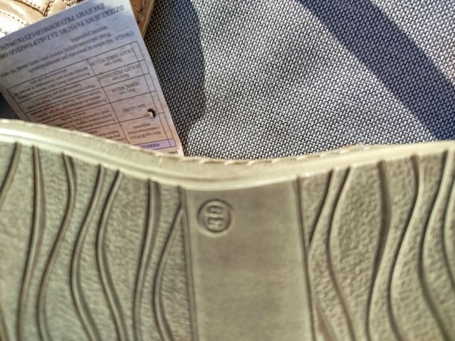 Bardzo wygodne nowe buty Escort r. 39