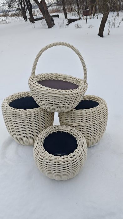 Кашпо із ротангу для дому та саду від 5л до 12л.