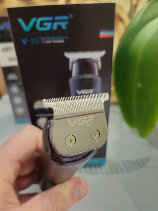 Професійний триммер VGR 937 тример  бороди окантовки трімер стрижка