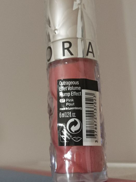 Sephora błyszczyk  outrageous effect volume plump effect 07 pink pout