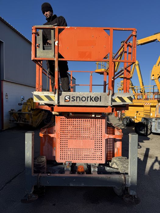 Plataforma elevatoria Diesel  12mt (usada)