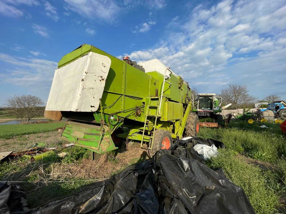 Комбайн Clas Dominator 106