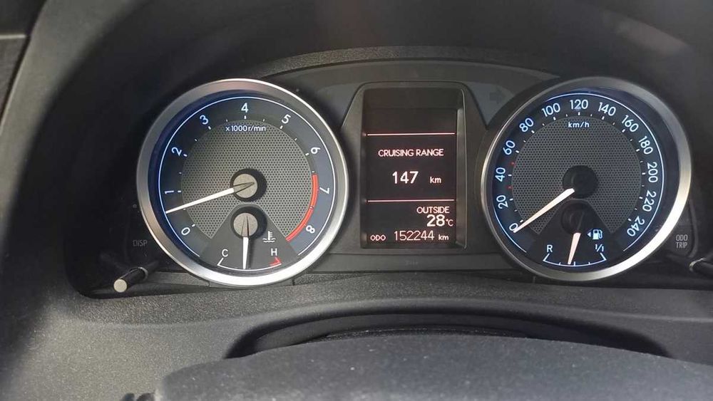 samochód Toyota Auris