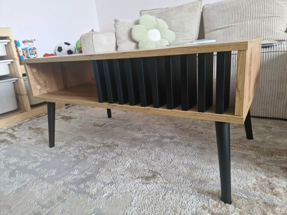 Stolik kawowy drewniany