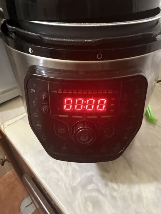 Panela de pressão eletrica