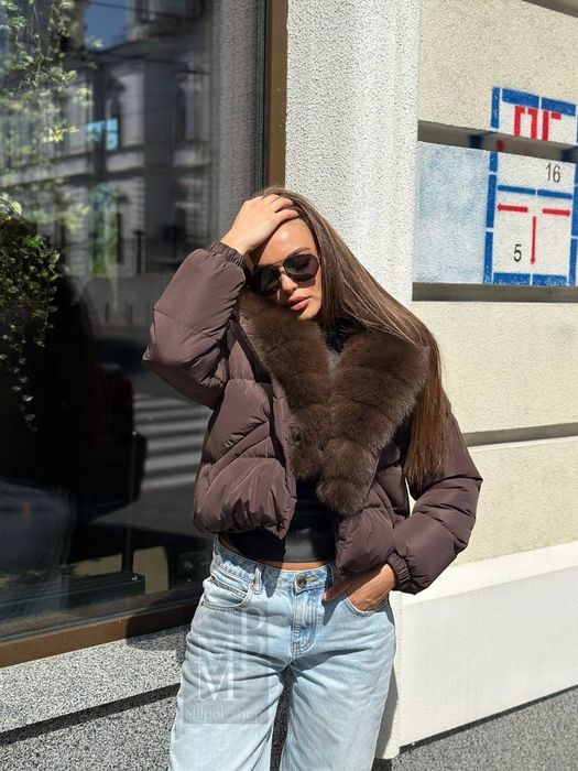 Женский коричневый короткий пуховик, пуффер с натуральным мехом песца