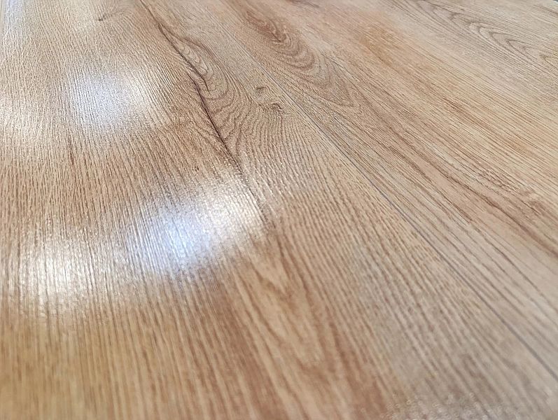 Panele podłogowe Outlet SWISS KRONO Dąb Pacyfik D3280 AC4/8mm + torba STANLEY gratis przy zamówieniu powyżej 100m2