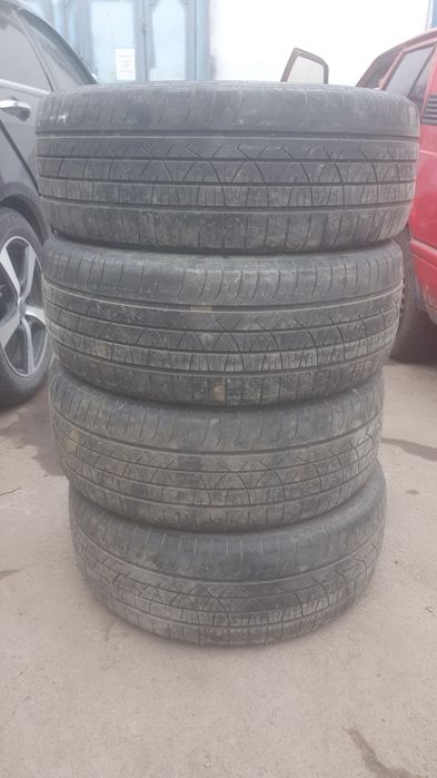 Продам летнию резину 225/55/17