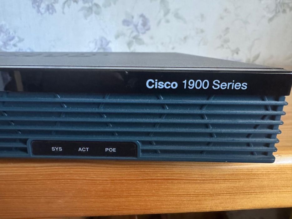 Cisco Router 1921, 1 GB