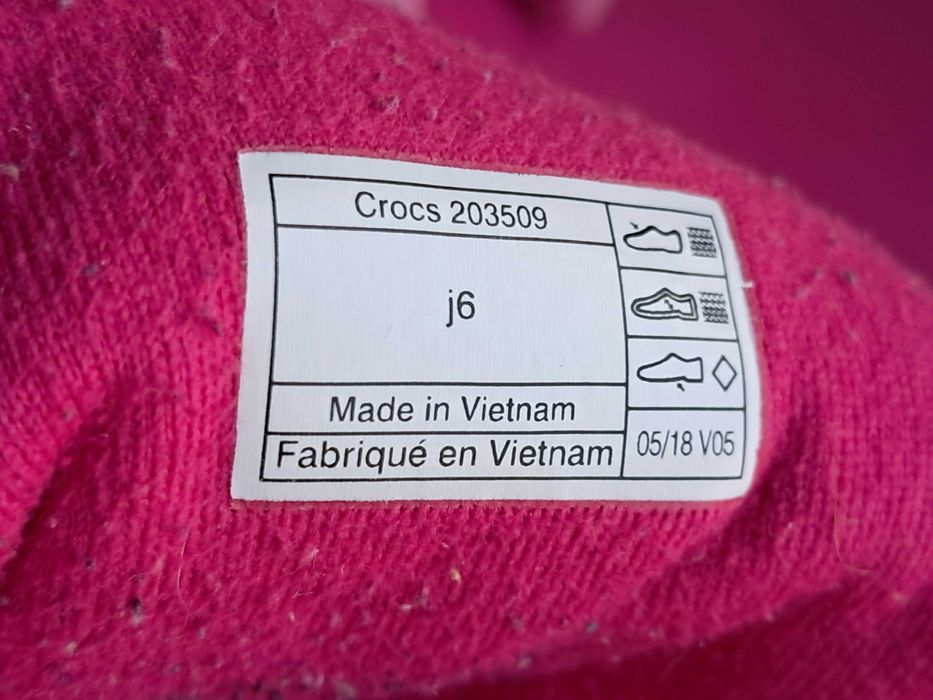 Różowe ocieplane śniegowce Crocs J6