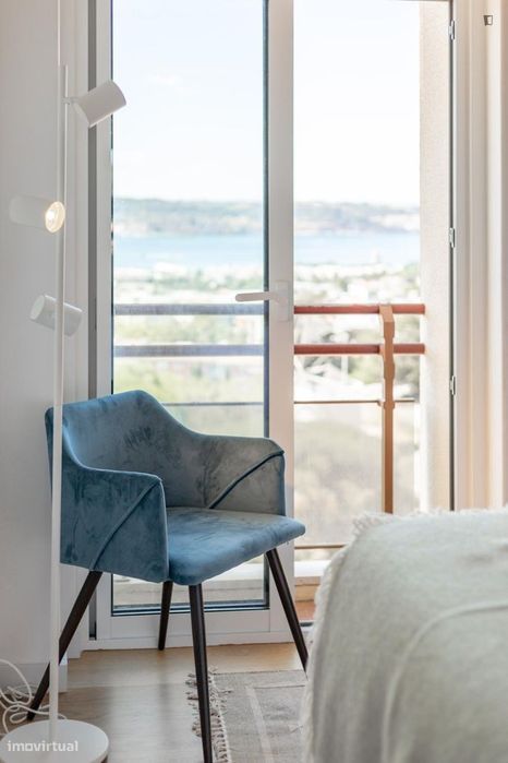 Apartamento com 2 quartos - localizado em Ajuda Lisbon
