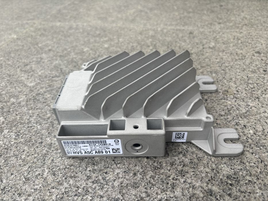 Wzmacniacz BMW Harman Kardon 5A5CA89