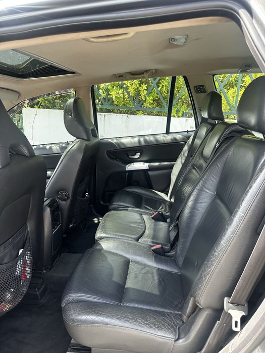 Volvo XC90 D5 AWD 163cv Auto | 7 Lugares