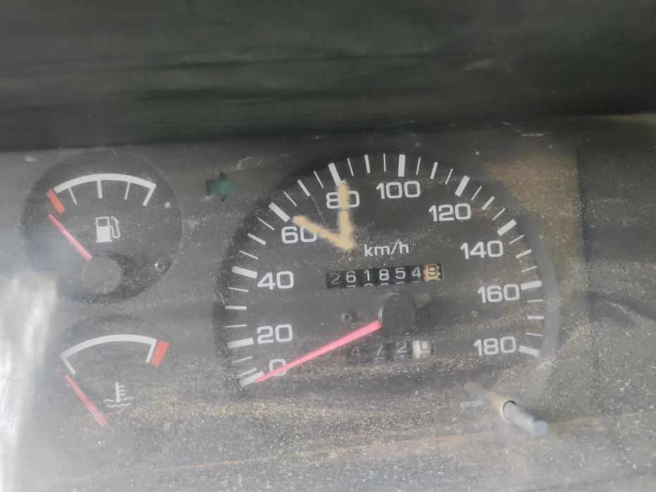 Nissan D21 4x4 cabine dupla