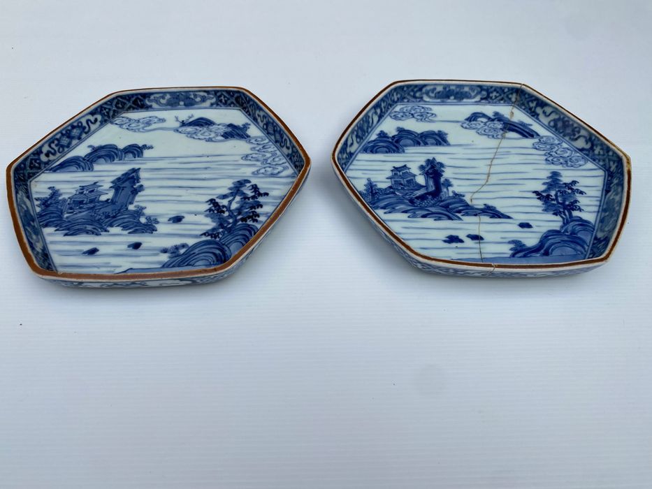 Pratos Porcelana Japonesa Arita,período Edo Séc XVIII 21,6 cm