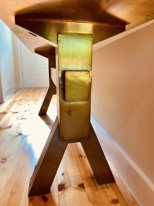 Mesa de apoio / Consola (dourada) - Tom Dixon