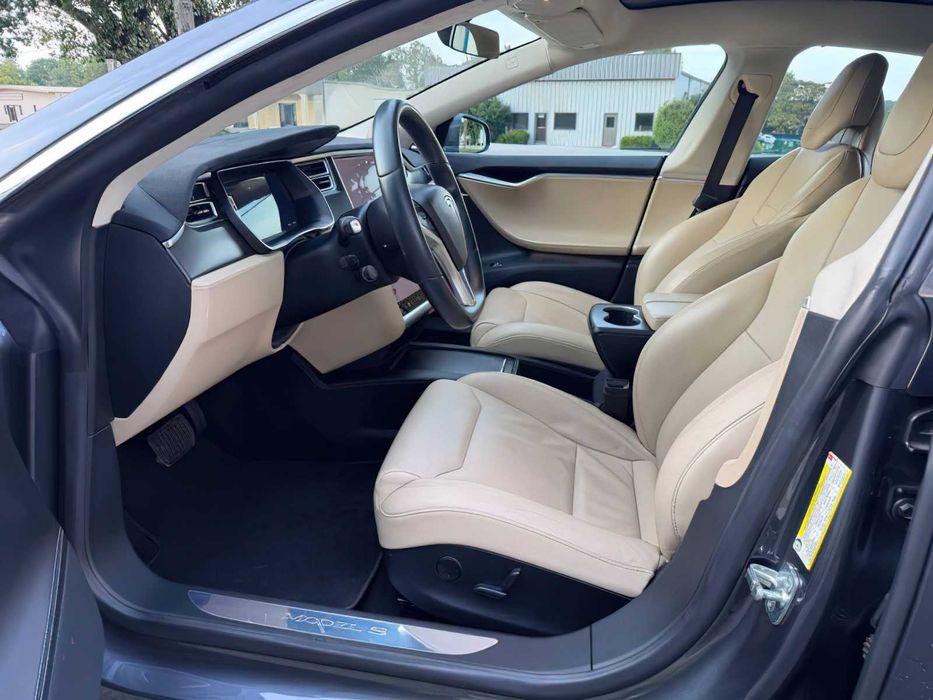Tesla Model S      2017