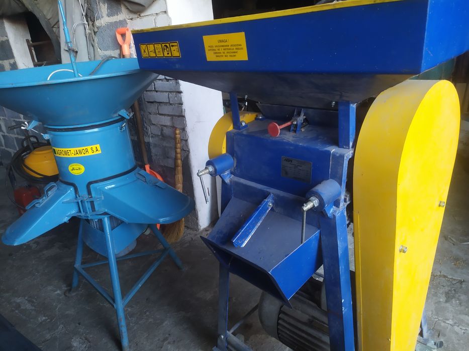 Śrutownik BĄK , bijakowy NEUERO, Gniotownik walcowy JAWOR-SPRZĘT NOWY