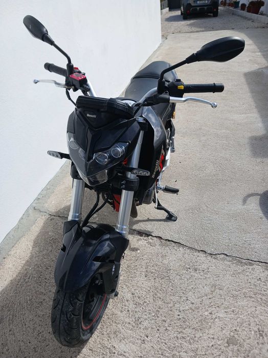 Moto 125 tnt em bom estado