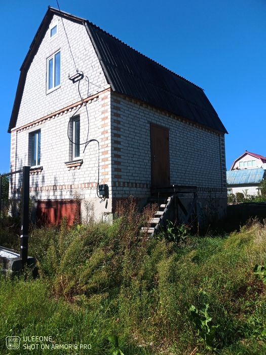 Продам дачу біля лісу