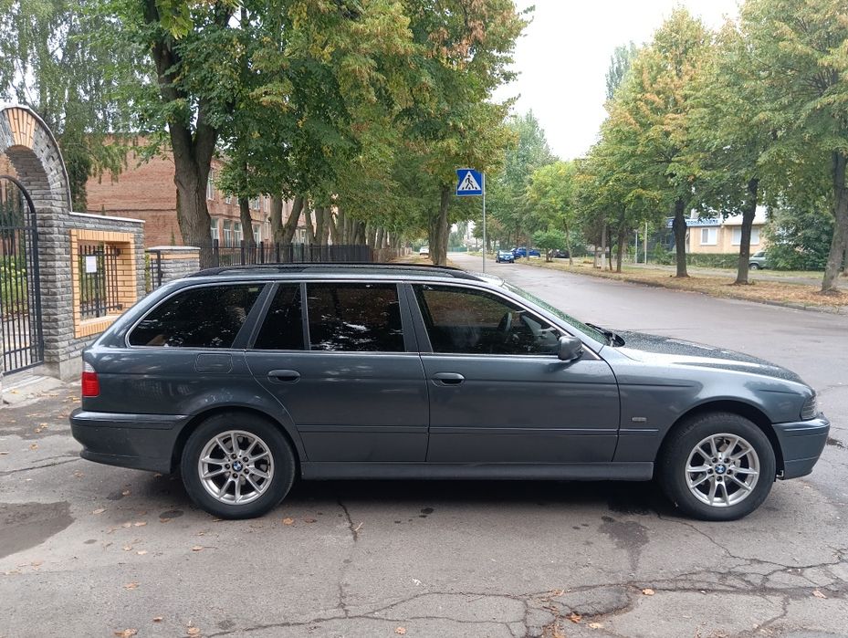 Продам БМВ е39  525 тді