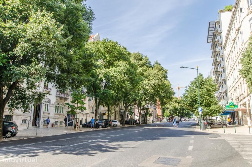 Quarto - localizado em Avenida da Liberdade Lisbon