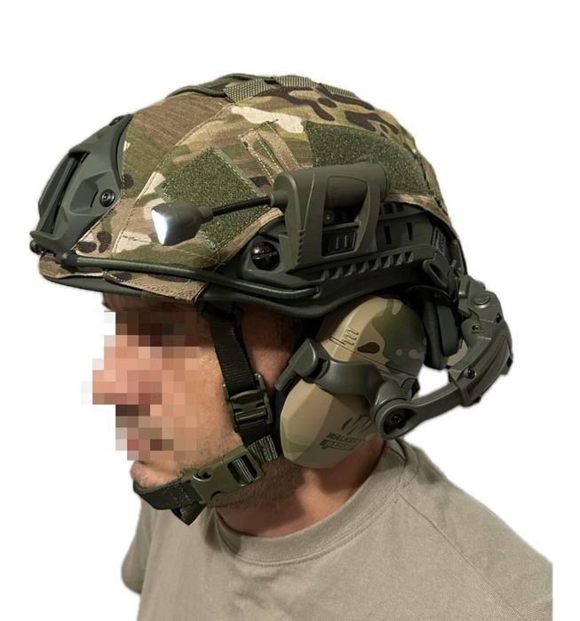 Ліхтар на військовий шолом олива Тактичний ліхтар фонарик на каску