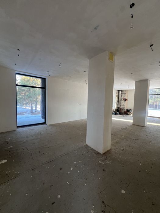 Продаю окрему будівлю в Хотянівці