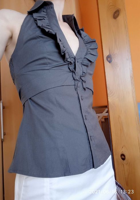 elegancka szara kamizelka damska żabot falbana rozm. SX