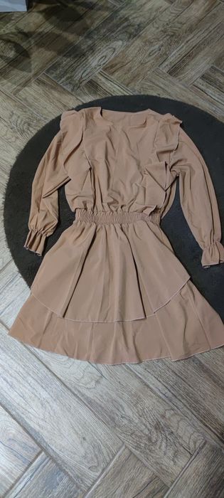 Sukienka damska  z długim rękawem