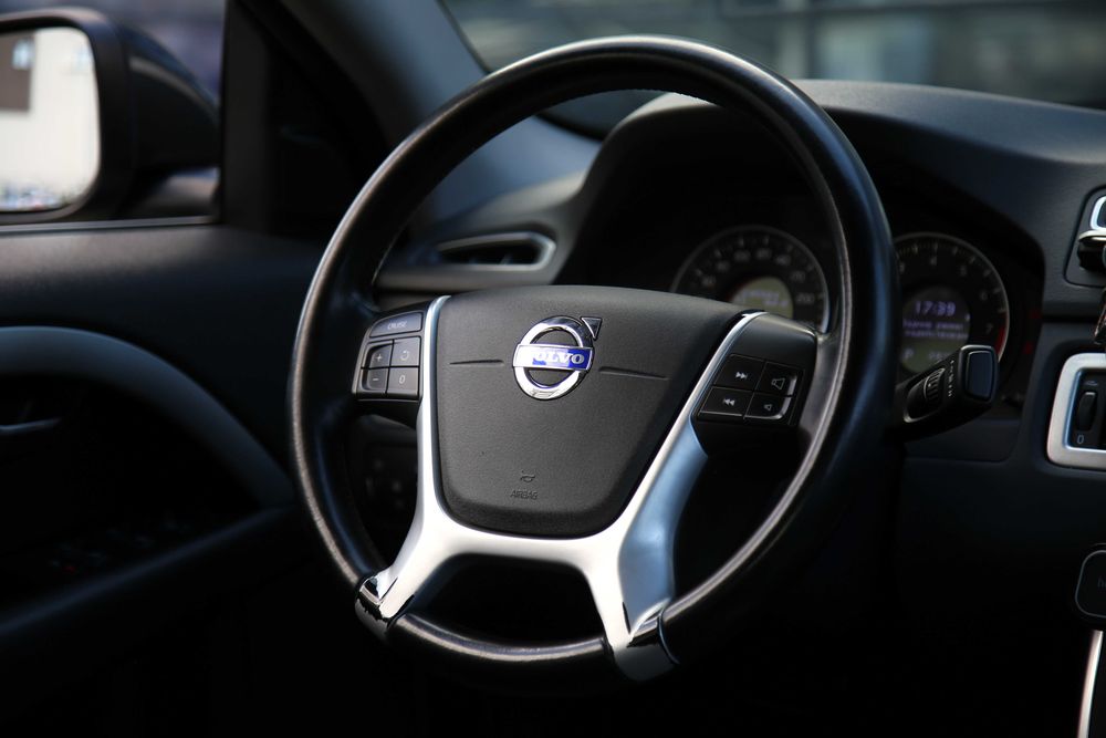 Продам Volvo S80