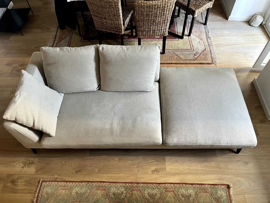 Sofá 3 lugares com chaise longue – Bege moderno (estilo IKEA)