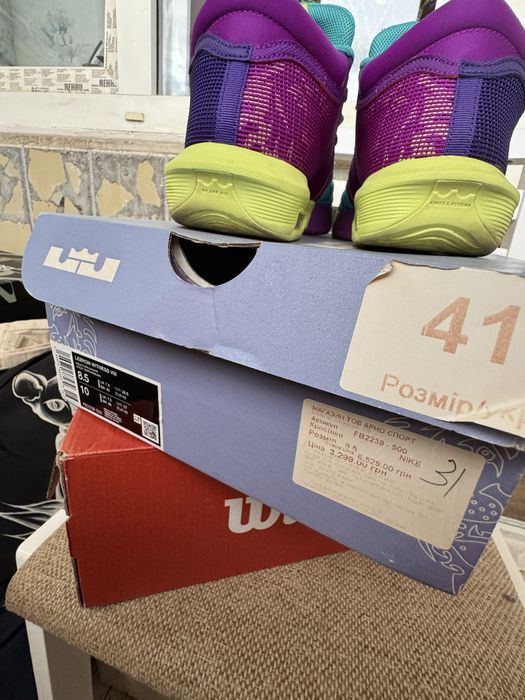 Нові кросівки Nike Lebron Witness VIII оригінал