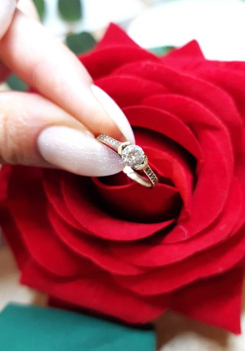 Złoty pierścionek p.585/1,39g