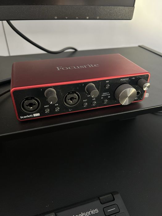 Focusrite Scarlet 2i2