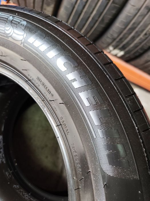 Pneus 235/60r17 Michelin Primacy 4 com 80% piso