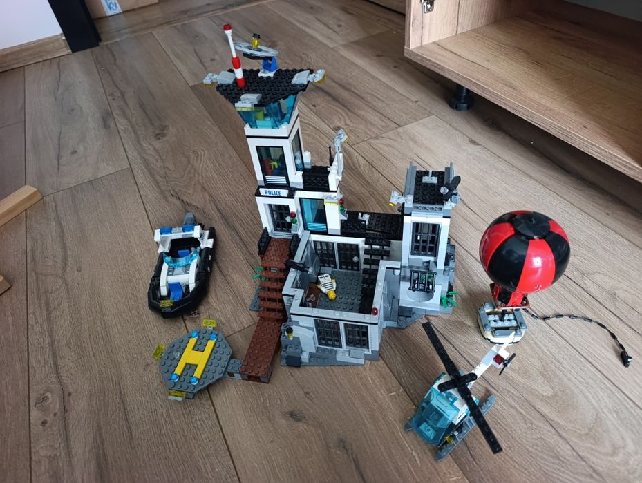 LEGO więzienna wyspa 60130